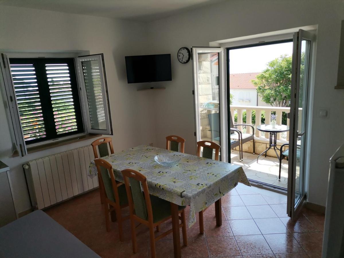 Ferienwohnung Matko 1 Bol Exterior foto